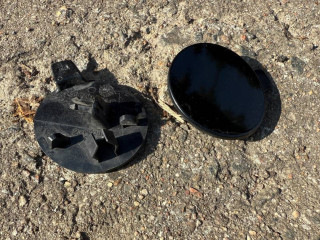 заглушка переднего бампера под крюк Tesla Model 3 1 поколение (2017 - 2026), 1460701-00-B, 1460701