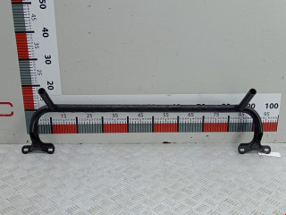 Распорка (растяжка) телевизора BMW X5 E53 2001, 3.0 л., АКПП, внедорожник 5 дв.