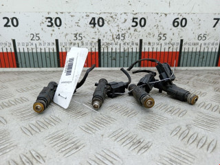 форсунка Kia 2008, 2.0 л., МКПП, минивэн, 3531025100