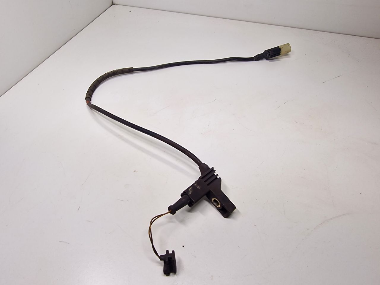 датчик износа тормозных колодок Mercedes-Benz M-Класс W164 2005, 3.0 л., CDi, дизель, АКПП, внедорожник 5 дв., полный привод, A1645406510 - фото №1