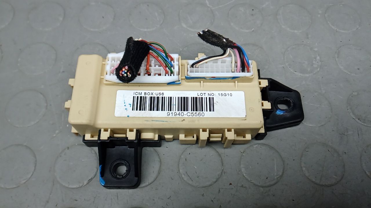 блок управления (другие) Kia Sorento 3 поколение 2015, 2.2 л., дизель, 91940C5560 - фото №1