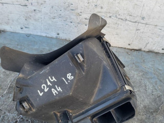 корпус воздушного фильтра Audi A4 B5 1998, 1.8 л., 5МКПП, серебро, седан