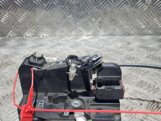 замок двери передней левой Opel Zafira 1 поколение (A) 2002, 2.2 л., бензин, 5МКПП, минивэн, FA24444018