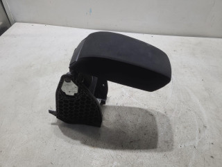 подлокотник Skoda Yeti 1 поколение 2009, 2.0 л., CFHA, дизель, 5МКПП, коричневый