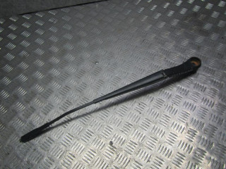 щеткодержатель (поводок стеклоочистителя, дворник) Ford B-max 1 поколение 2012, 1.4 л., бензин, МКПП, минивэн, AV1117526AC