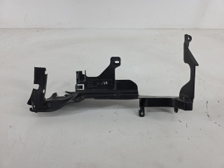 воздуховод (дефлектор) радиатора Volvo XC60 1 поколение [рестайлинг] 2014, 2.0 л., бензин, АКПП, внедорожник 5 дв., 30764573