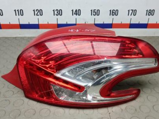 фонарь задний правый Peugeot 208 1 поколение 2013, 1.4 л., дизель, хетчбэк 5 дв.