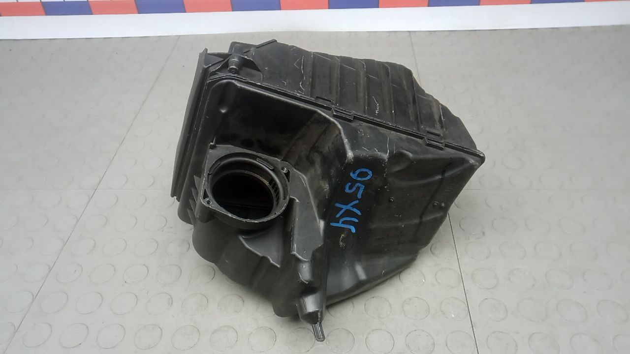 корпус воздушного фильтра Renault Megane 3 поколение 2011, 1.9 л., DCi, дизель, МКПП, хетчбэк 5 дв. - фото №1
