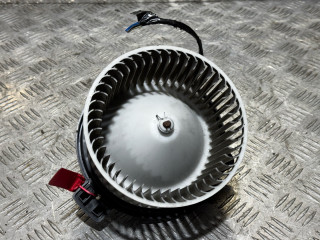 моторчик печки Mazda 2 1 поколение 2003, 1.4 л., дизель, хетчбэк 5 дв.