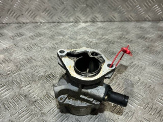 насос вакуумный Nissan Note E11 2006, 1.5 л., K9K 276, дизель