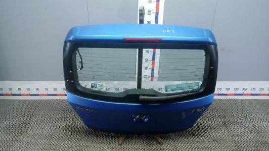 крышка багажника (дверь 3-5) Hyundai i30 1 поколение 2010, 1.4 л., бензин, хетчбэк 5 дв. - фото №1