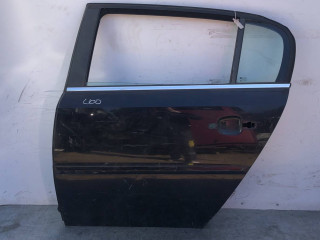 дверь задняя левая Opel Signum C 2003, 2.2 л., Y 22 DTR, дизель, 5МКПП, хетчбэк 5 дв.