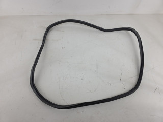 уплотнитель двери Audi A4 B8 [рестайлинг] 2014, 1.8 л., бензин, 8K5833721G