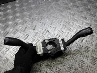 переключатель подрулевой (стрекоза) Volkswagen Golf 4 поколение 2001, 1.4 л., бензин, МКПП, универсал, 4B0953503H