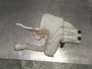 бачок омывателя Mitsubishi Carisma 1 поколение 1999, 1.8 л., бензин, 5МКПП, бронза, хетчбэк 5 дв.