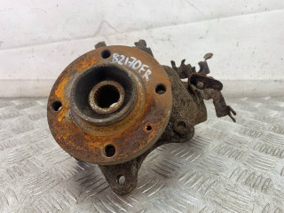 кулак поворотный правый Peugeot 306 1 поколение [рестайлинг] 2000, 1.4 л., бензин, МКПП, универсал