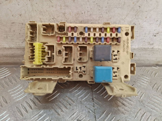 блок предохранителей Toyota Avensis 2 поколение (T250) 2005, 8264105020A