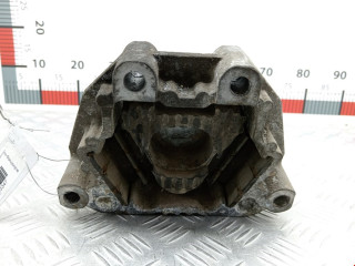 подушка крепления двигателя Renault Midlum 1 поколение 2004, 6.2 л., МКПП