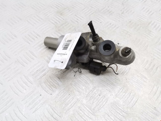 цилиндр тормозной главный Volkswagen Passat B7 2012, 2.0 л., МКПП, универсал