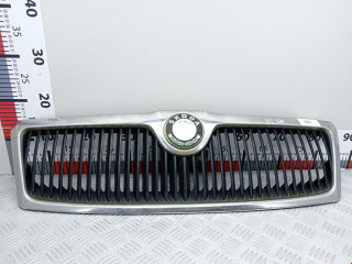 решетка радиатора Skoda Octavia 2 поколение (A5) [рестайлинг] 2008, 1.9 л., МКПП, универсал, 1Z0853668