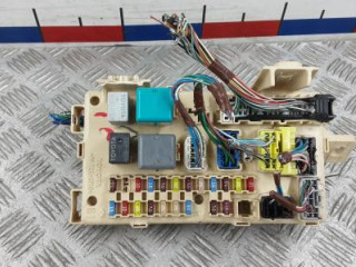 блок предохранителей Toyota Avensis 2 поколение (T250) 2004, 1.8 л., бензин, МКПП, хетчбэк 5 дв., 82641-CA030-F