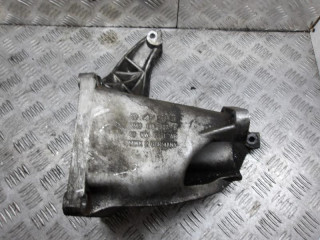 кронштейн полуоси Volkswagen Sharan 1 поколение 1998, 7M0199207B