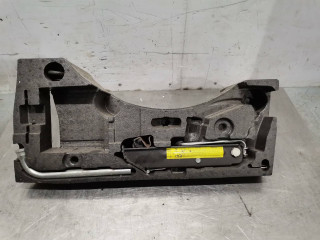 домкрат Volkswagen Passat B6 2007, 1.9 л., дизель, 6МКПП