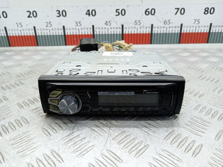 магнитола Renault Sandero 1 поколение 2010, 1.2 л., МКПП, хетчбэк 5 дв.