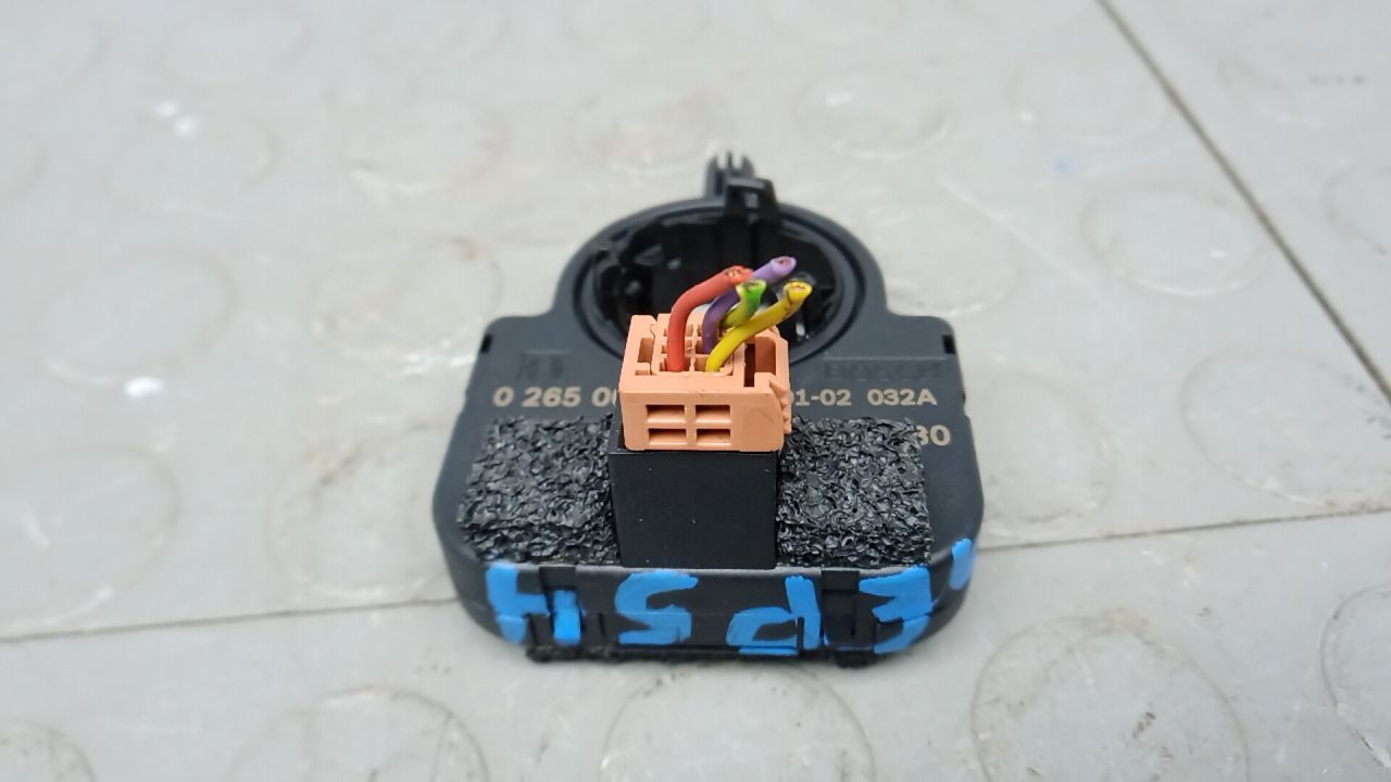 датчик угла поворота руля Citroen C5 2 поколение 2012, 2.0 л., дизель, универсал - фото №1