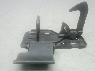 замок капота Volkswagen Touareg 1 поколение 2004, 4.2 л., бензин, АКПП, внедорожник 5 дв.