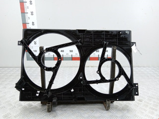 диффузор вентилятора Volkswagen 1998, 1.6 л., МКПП, седан, 1J0121205B