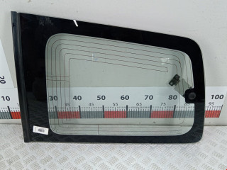 стекло кузовное боковое левое Mitsubishi Pajero 3 поколение 2002, 3.2 л., АКПП, внедорожник 5 дв., MR979309