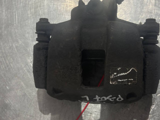 суппорт передний левый Peugeot 307 1 поколение 2005, 1.6 л., 9HX (DV6ATED4), дизель, 5МКПП, универсал