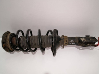 стойка передняя правая Volkswagen Polo 3 поколение 1999, 1.4 л., бензин, 5МКПП, хетчбэк 5 дв.