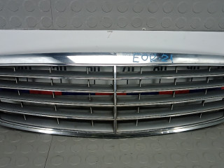 решетка радиатора Mercedes-Benz E-Класс W211/S211 2005, 2.7 л., дизель, АКПП, седан