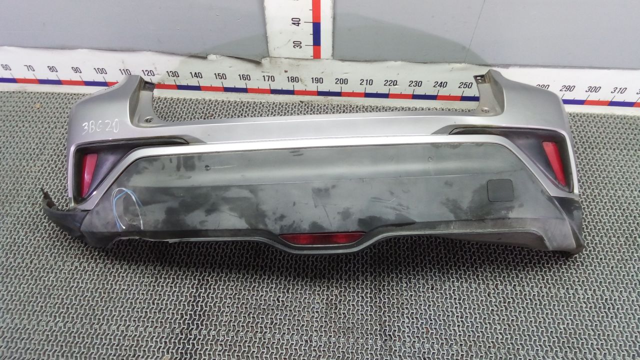 бампер задний Toyota C-HR 1 поколение AX10 2017, 1.2 л., бензин - фото №1