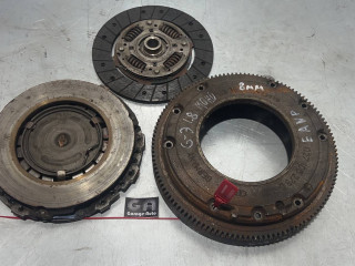 комплект сцепления Volkswagen Golf 3 поколение 1994, 1.4 л., бензин, 5МКПП, хетчбэк 5 дв.