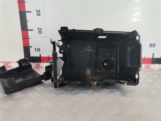 крепление аккумулятора Mazda 3 BK [рестайлинг] BK 2006, 2.0 л., МКПП, седан, BP4K56040M