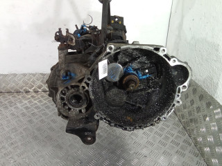 КПП механическая (МКПП) Hyundai i40 1 поколение 2013, 1.7 л., CRDi, дизель, МКПП, универсал, U2-1.7K1