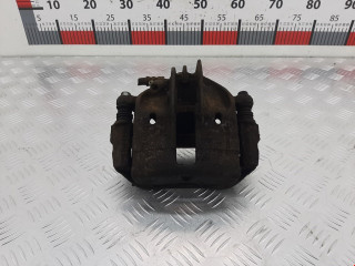 суппорт передний правый Mitsubishi Carisma 1 поколение [рестайлинг] 2003, 1.8 л., МКПП, хетчбэк 5 дв., M863312