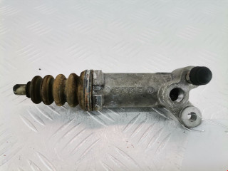 цилиндр сцепления рабочий Audi 80 8C/B4 1993, 1.9 л., МКПП, седан, 4A0721261