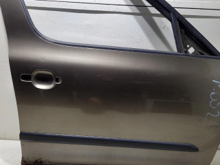 дверь передняя правая Skoda Yeti 1 поколение 2009, 2.0 л., CFHA, дизель, 5МКПП, коричневый