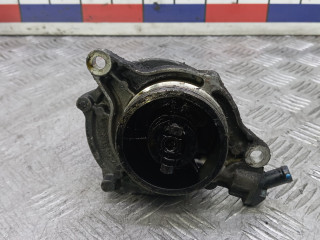 насос вакуумный BMW 5 серия E60/E61 2005, 3.0 л., дизель, BN