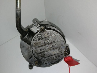 насос вакуумный Mercedes-Benz A-Класс W168/V168 [рестайлинг] 2003, 1.7 л., дизель, 5МКПП, черный, минивэн