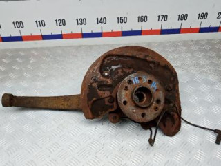 ступица передняя правая Mercedes-Benz M-Класс W164 2006, 3.0 л., дизель, АКПП, внедорожник 5 дв.