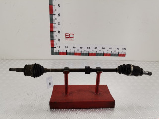 полуось передняя правая (приводной вал, ШРУС) Mitsubishi Colt 6 поколение (Z20/Z30) 2007, 1.1 л., МКПП, хетчбэк 3 дв., MR980748