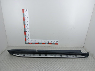 накладка на порог внутренняя Mercedes-Benz GLE W166 2017, 2.0 л., АКПП, внедорожник 5 дв., A1666980225