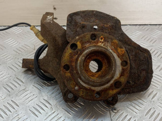 ступица передняя левая Opel Corsa B 2000, 1.0 л., бензин, МКПП, хетчбэк 5 дв.