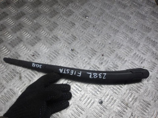 щеткодержатель (поводок стеклоочистителя, дворник) Ford Fiesta 6 поколение [рестайлинг] 2015, 1.3 л., бензин, МКПП, хетчбэк 5 дв., 8A6117406AA