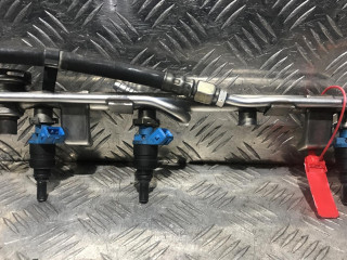 форсунка Volkswagen Passat B5 1999, 1.8 л., 5МКПП, синий, универсал, 058133551F